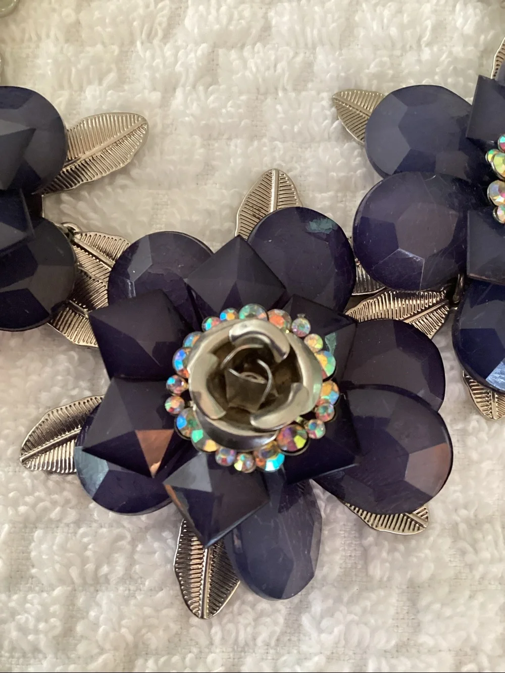 Beautiful Silver and Blue Floral Bib Necklace